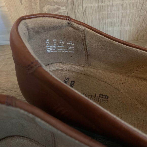 Clarks cushion leather loafer super comfy size 11 - Picture 5 of 10